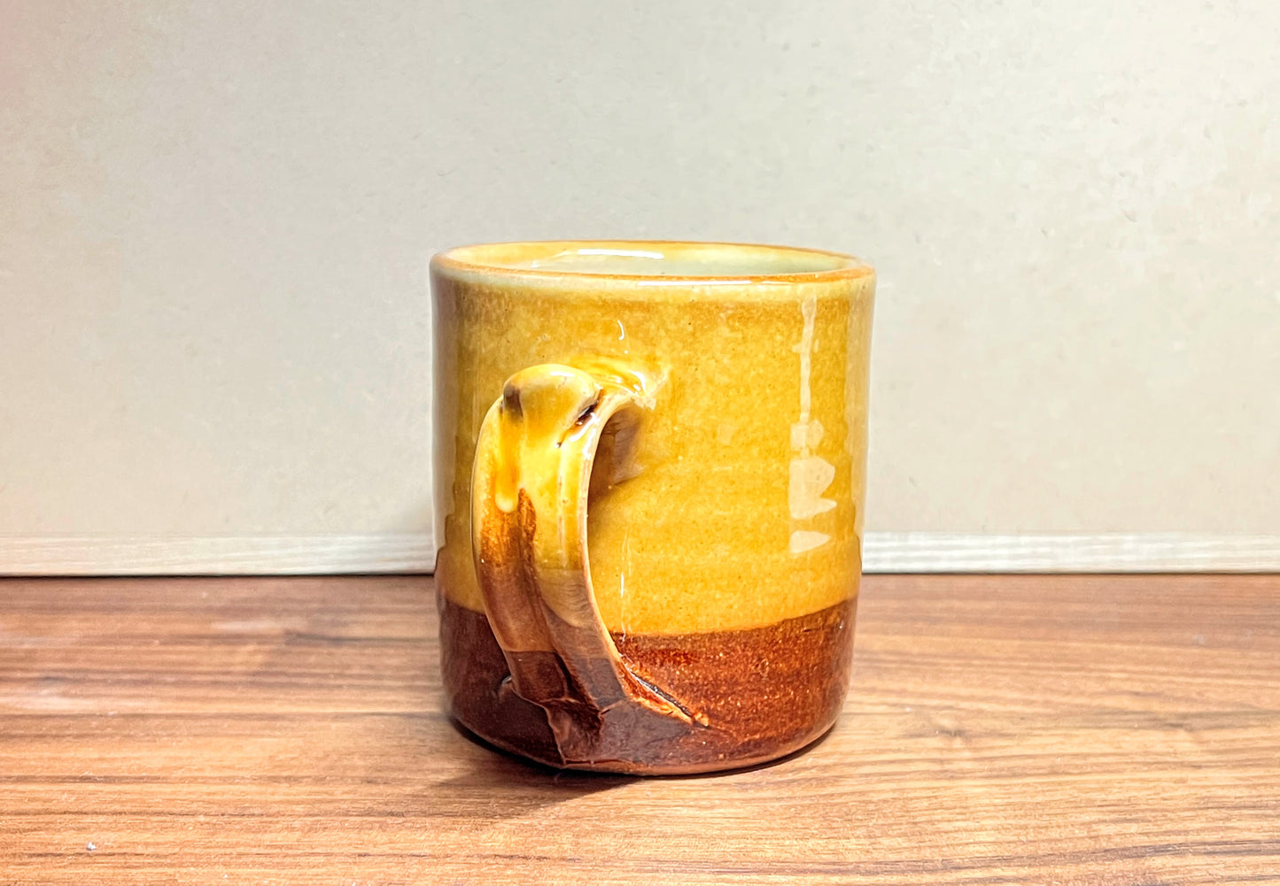 湯町窯マグカップ　”黄釉”